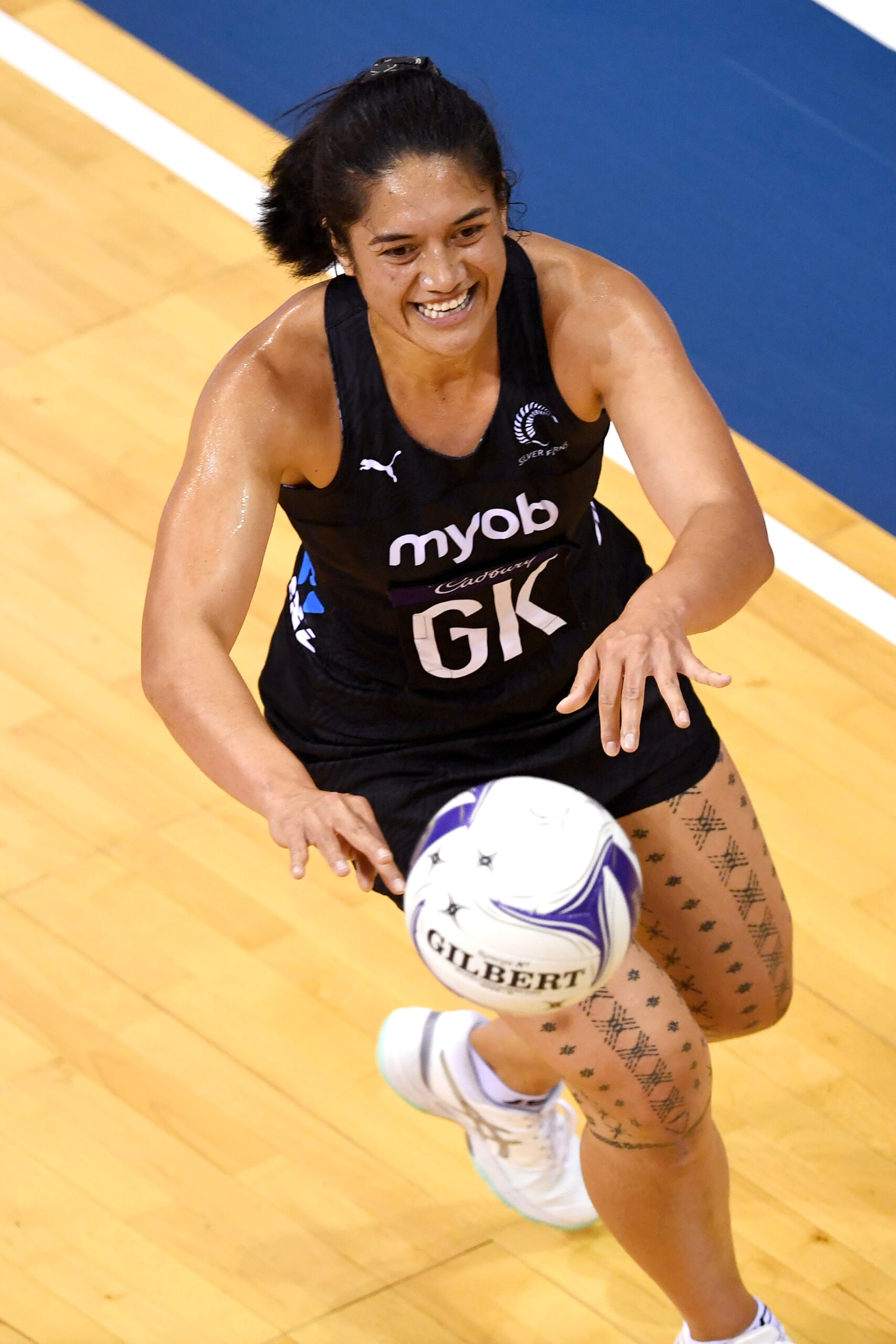 Sulu Fitzpatrick playing for the Silver Ferns on court