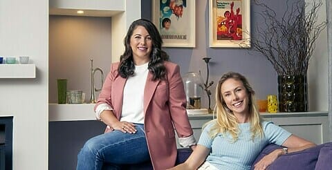 Brooke Roberts and Sonya Williams of Sharesies sitting on purple couch