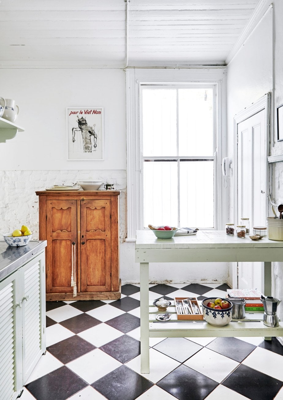 Brighten Your Kitchen: Aqua! - Hello Foxy  Aqua kitchen, Turquoise kitchen,  Cute kitchen