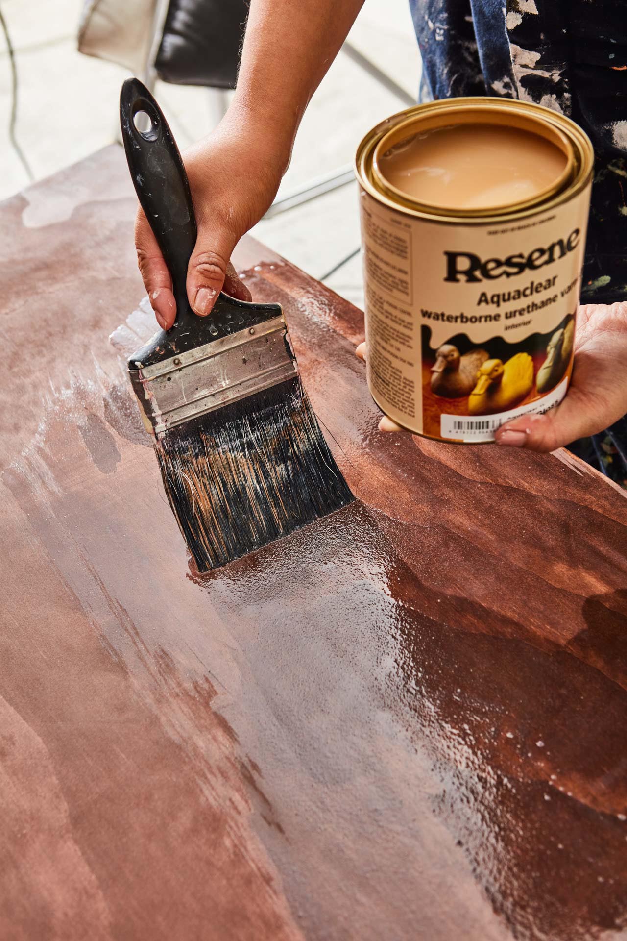 Painting stained wood-stained plywood with Resene Aquaclear waterborne urethane varnish