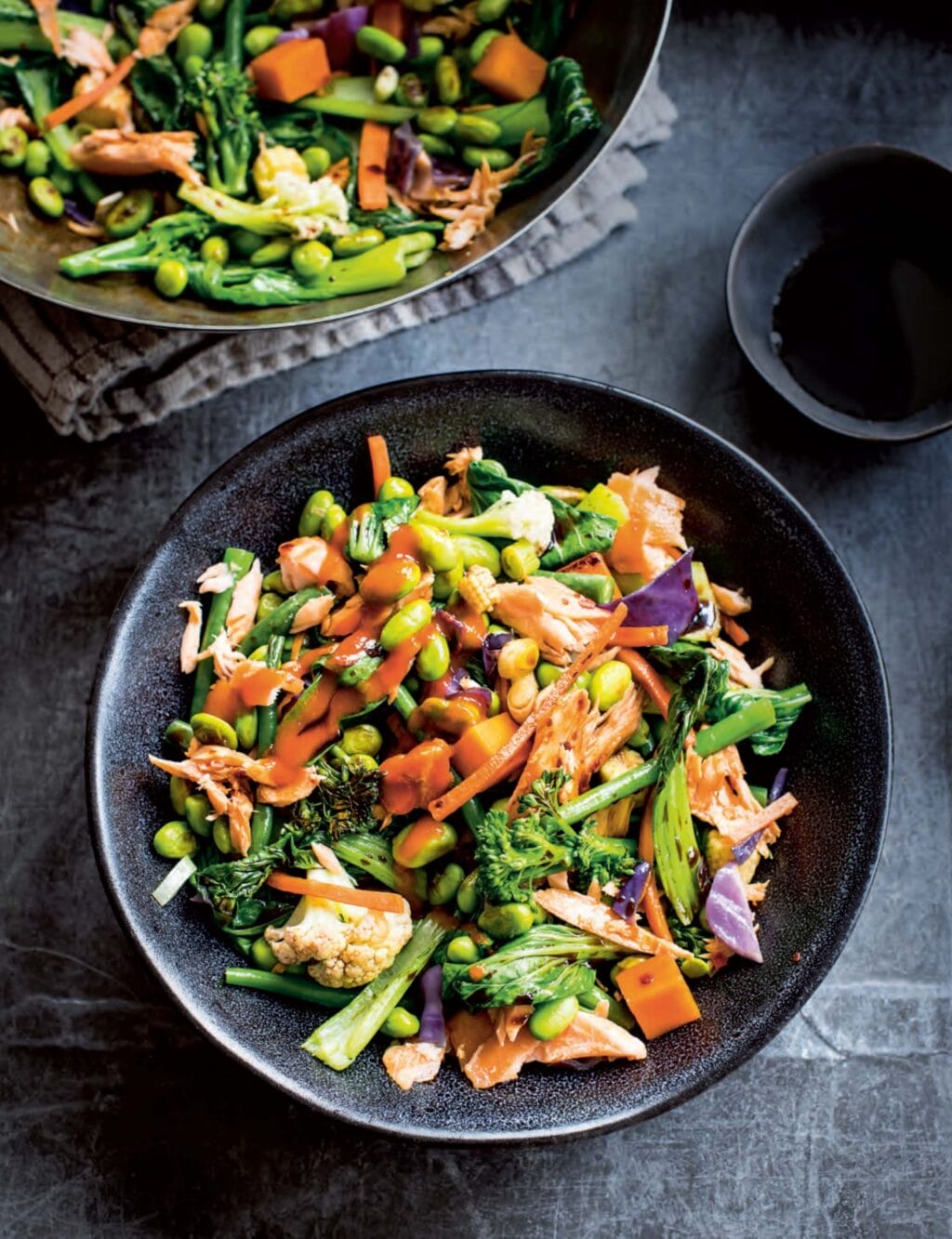 Sweet chilli salmon with edamame