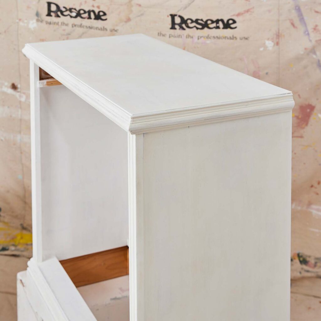 The chest of drawers painted with Resene primer