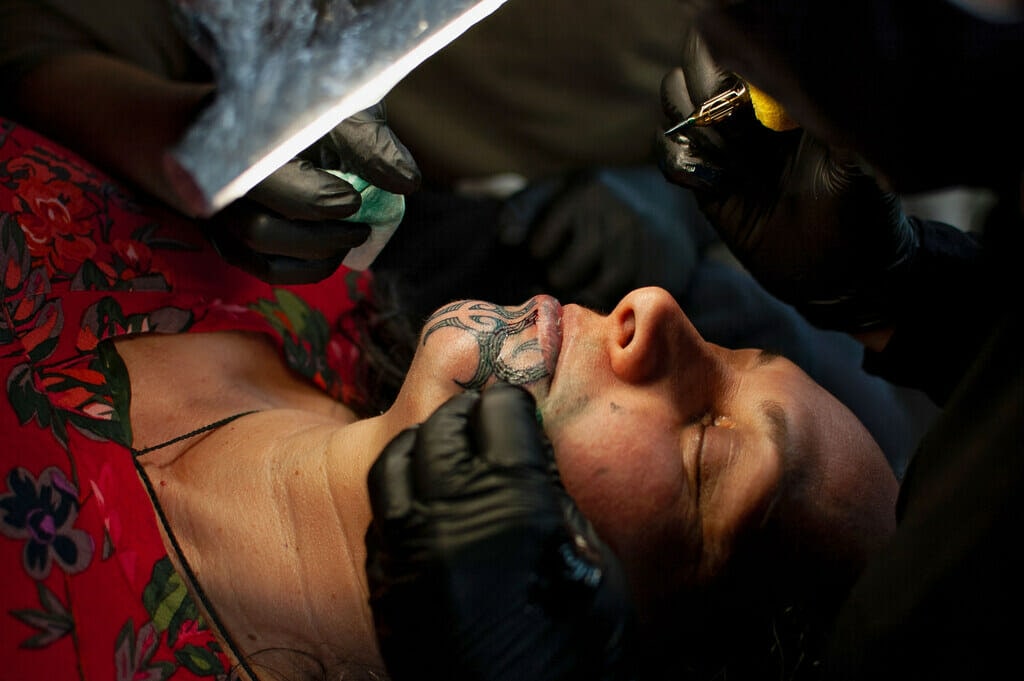 Ariana getting her moko tattoed
