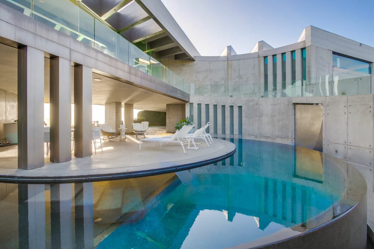 Alicia Keys Mansion Pool