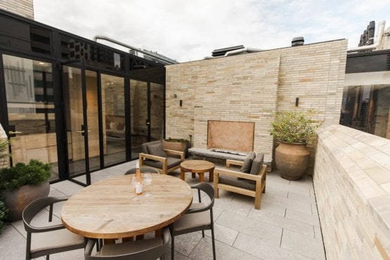patio hotelu Britomart