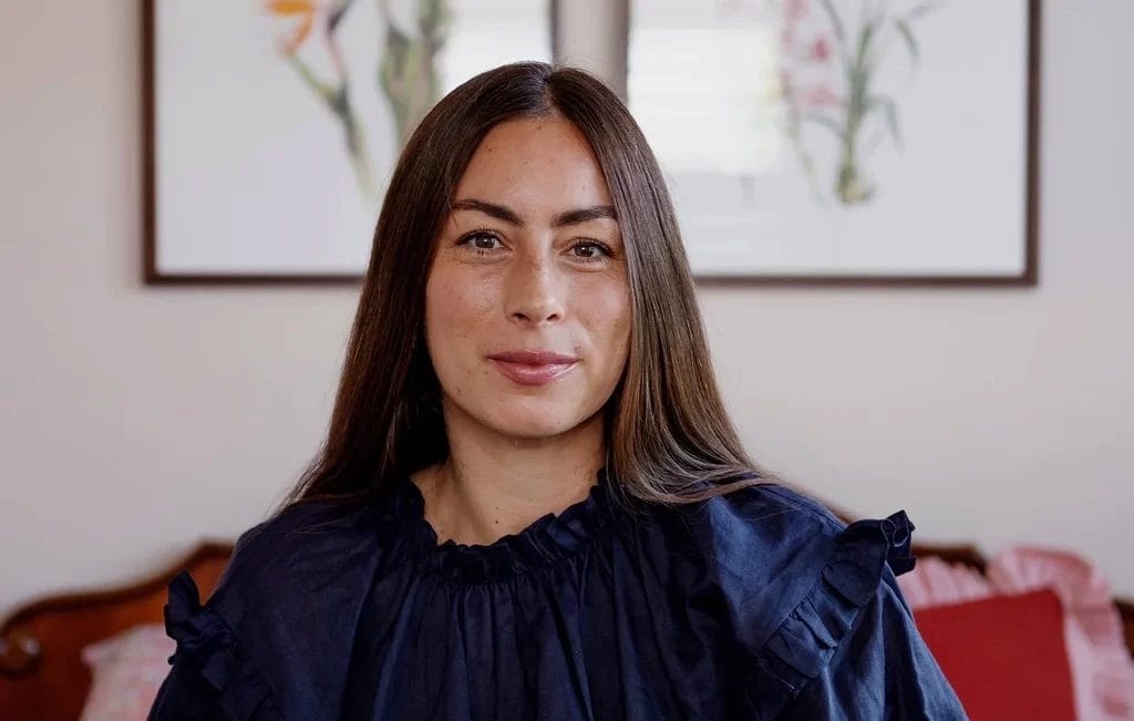 Sarah Lyndsay from Sala