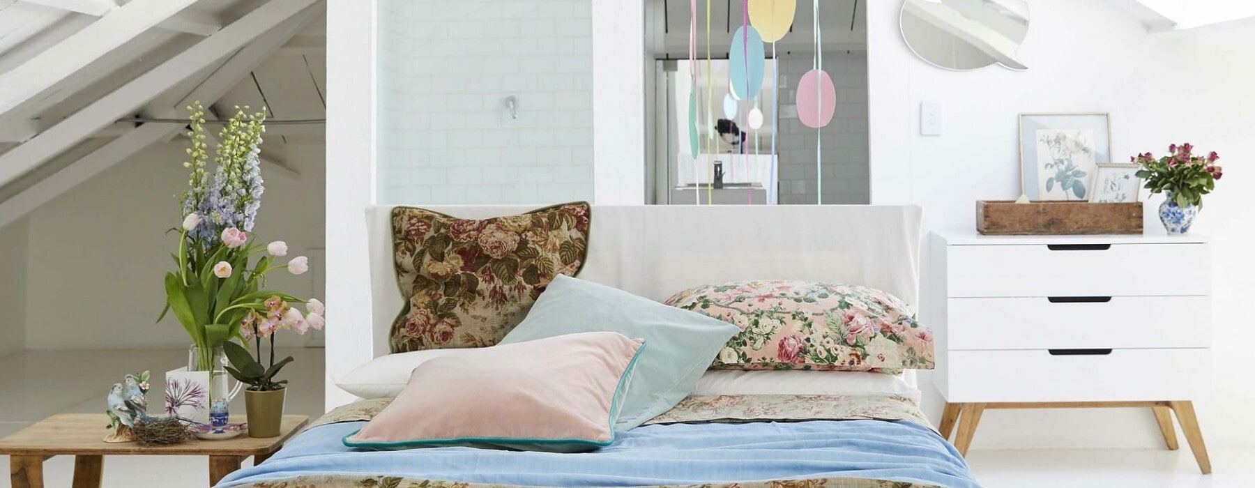 Bed-Fade-to-floral-scaled