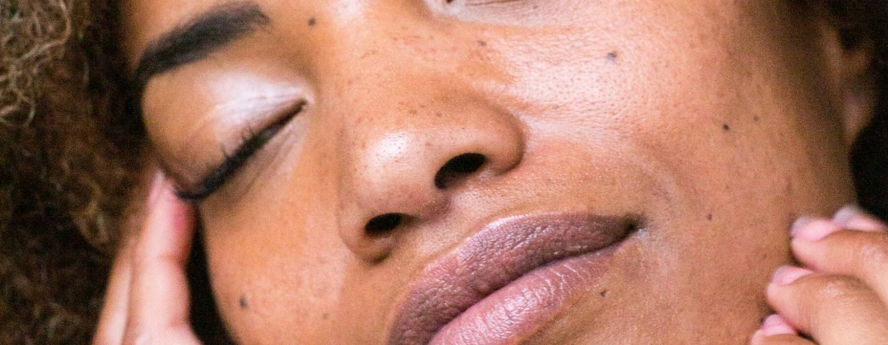 As our summer glow fades, it’s time for an all-over body exfoliation.