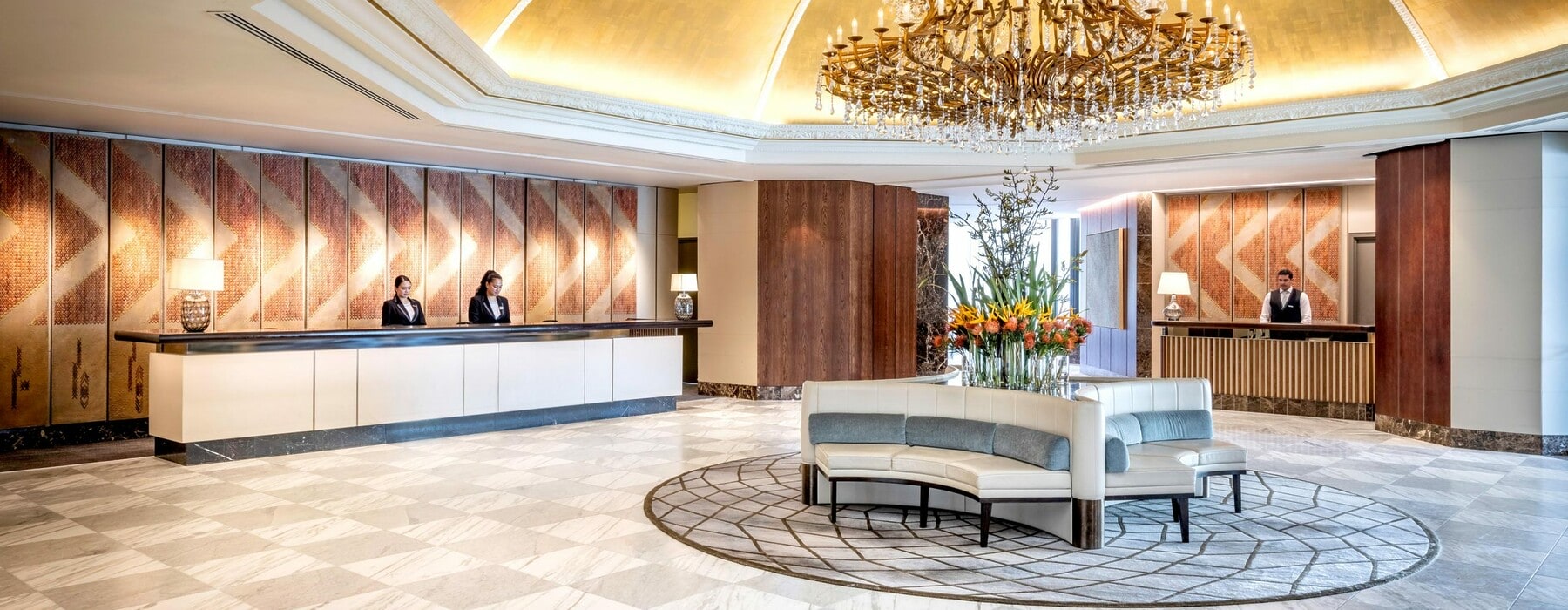 Hav0222_CORDIS_Hotel-Lobby-2-scaled