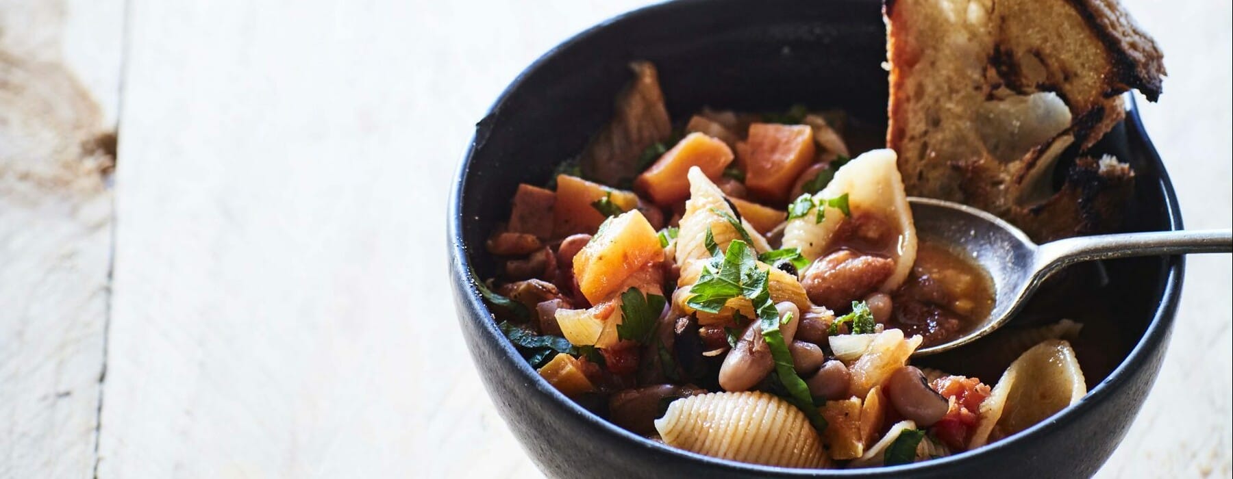 Quick-minestrone-scaled-e1648418416410