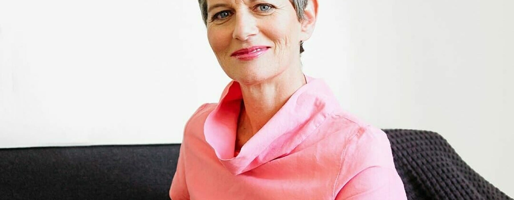 e8ffb86fb052fa22fd0d211258e4ada1a8039975-1080x1080-1